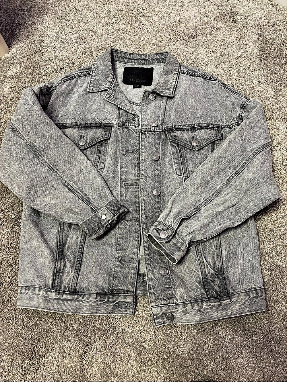 2021 AEXPeanuts collab Denim Jacket in Gray Like New